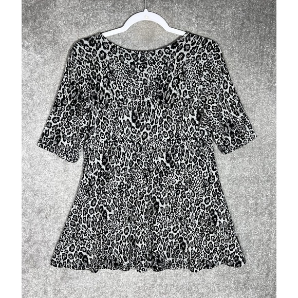 Torrid Leopard Double Knit Peplum Top Womens Size 0 US Large Gray Black Stretch - Picture 2 of 7